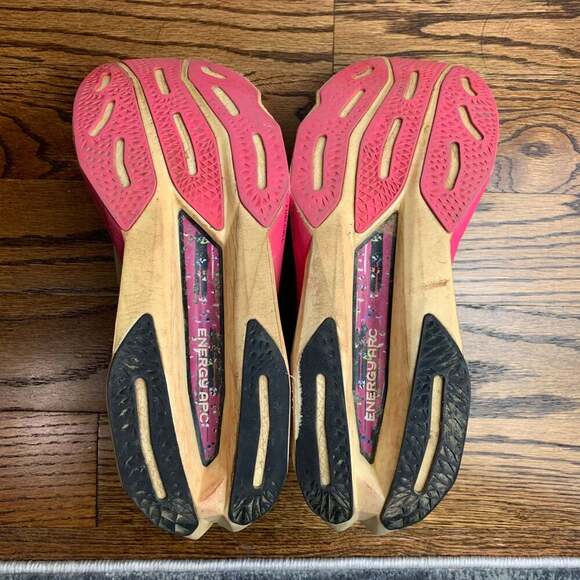 New Balance FuelCell SuperComp 11  NYC Running Shoes (Hole)